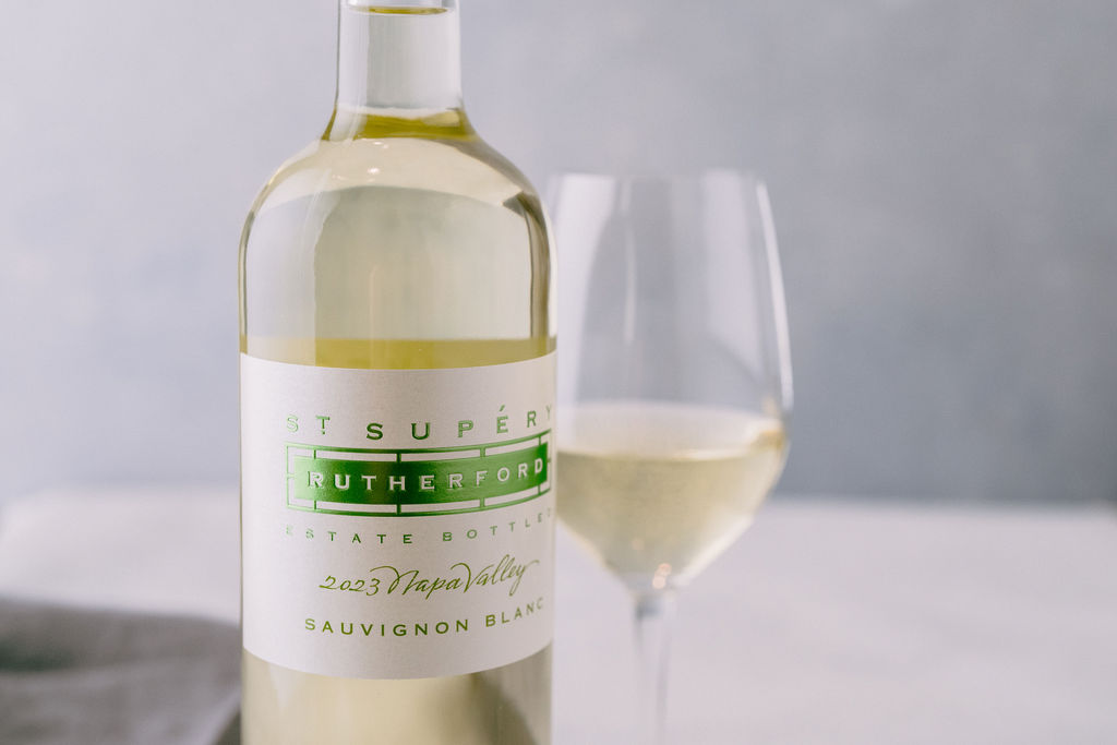 rutherford estate vineyard sauvignon blanc bottle on table